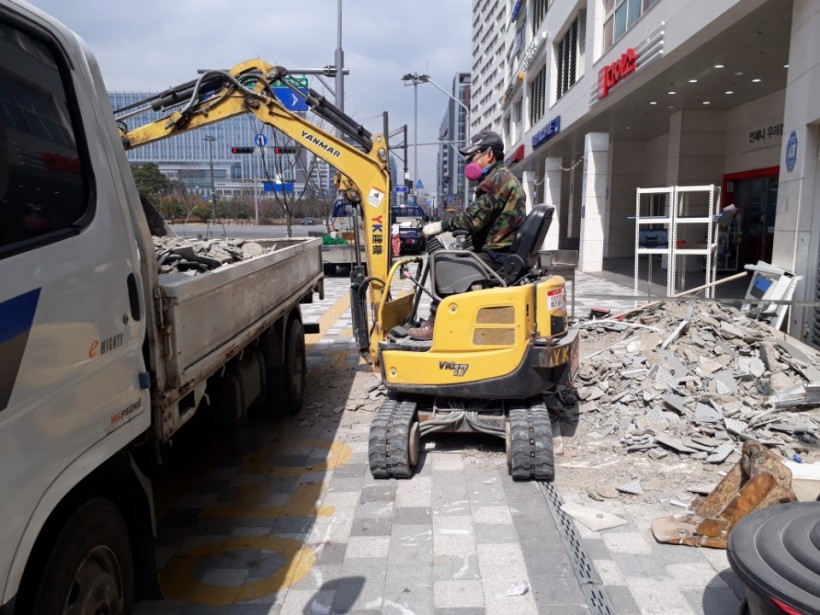 e0ee17240c06e4cd1c5b5bfa24e449ba_1548510